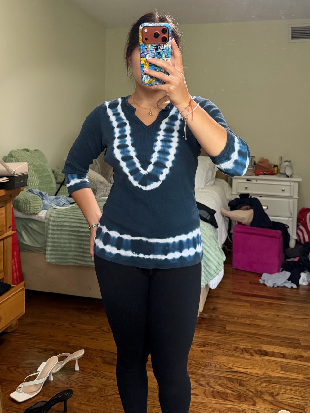 Y2K TRYST Women’s Navy Tie-Dye V-Neck Top